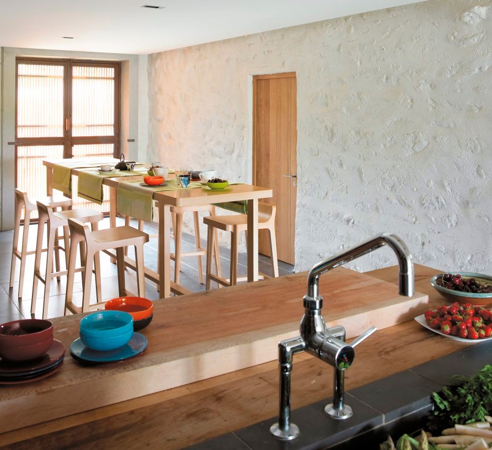 Mesa comedor Emea