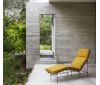 Chaise Loungue Traffic