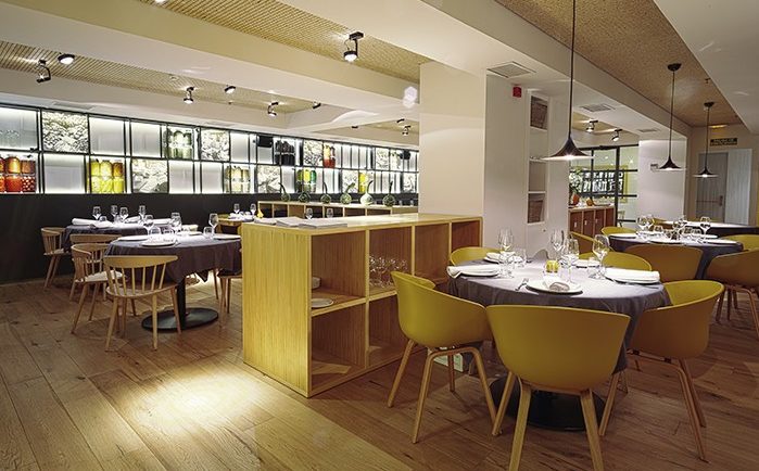 Proyecto Restaurante la Maruca mobiliario contract About a chair AAC22